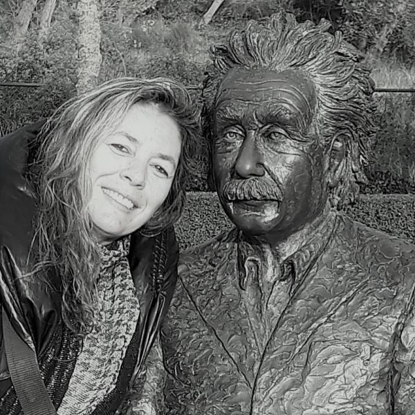 Écrivain - Artiste peintre - Sculpteur belge - Sculpture Albert Einstein