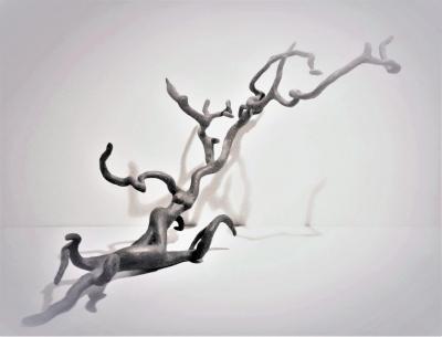 Sculpture en argile et arborescence arbre au corps artiste isabelle nell 1